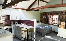 The Carriage House, Studio 3A